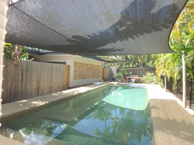 6/9-11 Amphora Street, Palm Cove QLD 4879