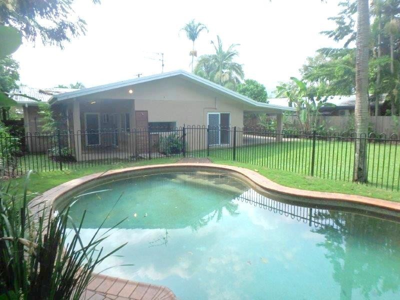 12 Coolangatta Close, Kewarra Beach QLD 4879