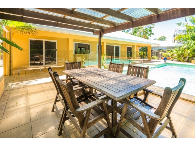 4 Squeaky Close, Kewarra Beach QLD 4879