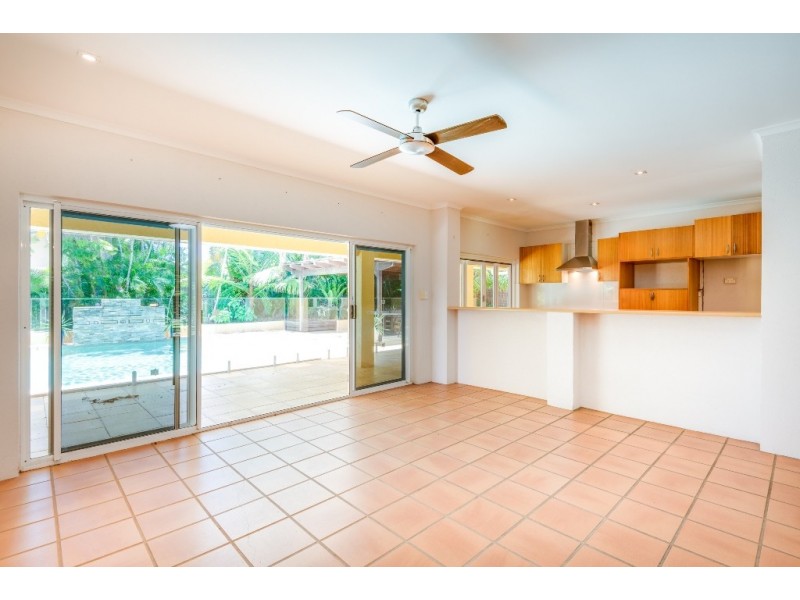 4 Squeaky Close, Kewarra Beach QLD 4879