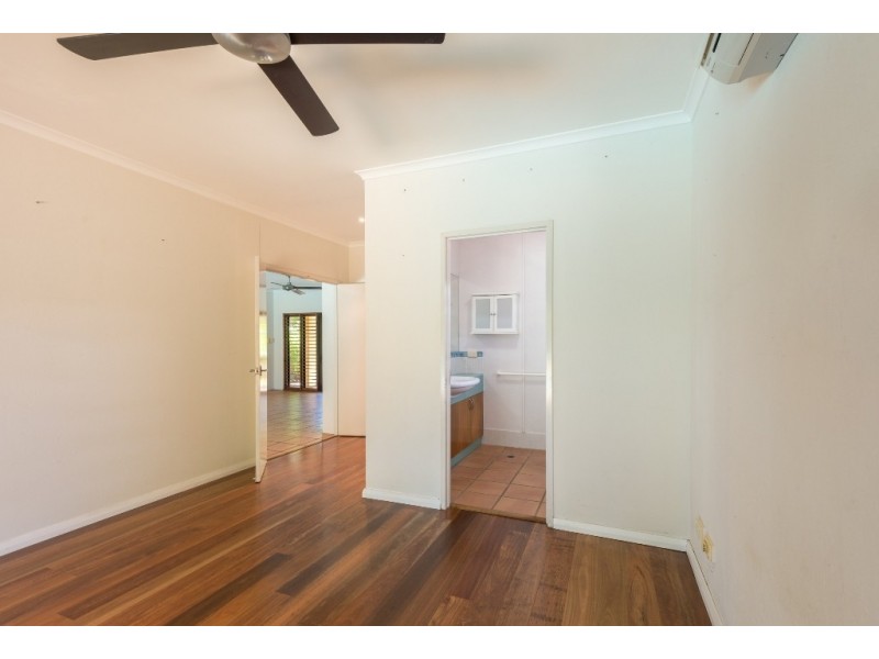 4 Squeaky Close, Kewarra Beach QLD 4879