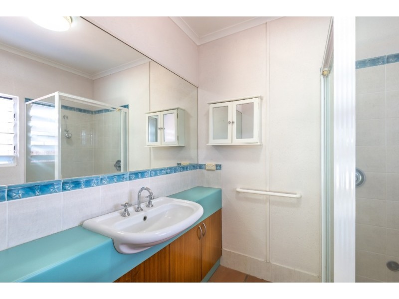 4 Squeaky Close, Kewarra Beach QLD 4879