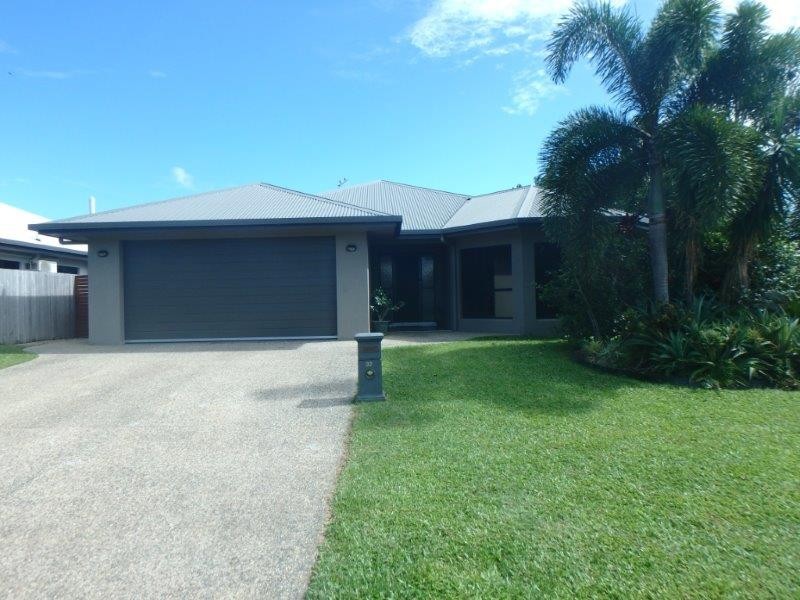 32 Redcap Bend, Trinity Park QLD 4879