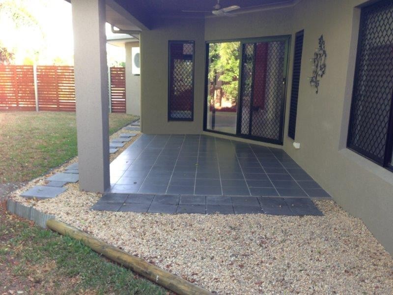 32 Redcap Bend, Trinity Park QLD 4879