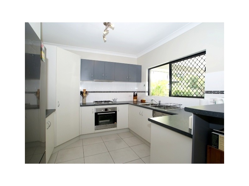 10 Yamba Close, Kewarra Beach QLD 4879