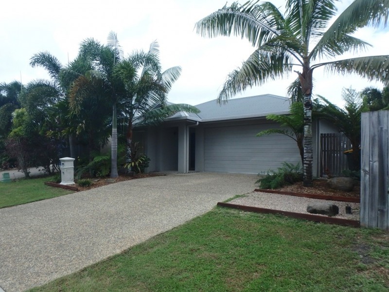 41 Norwood Crescent, Trinity Park QLD 4879