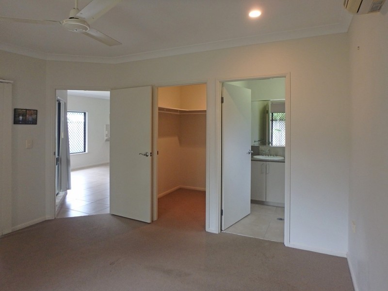 41 Norwood Crescent, Trinity Park QLD 4879