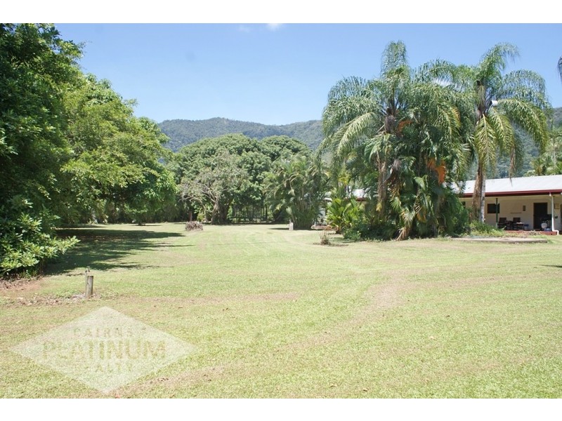 116-118 James Cook Drive, Kewarra Beach QLD 4879