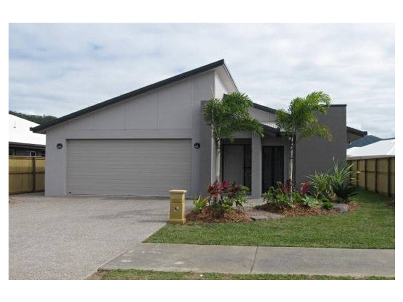 8 Seaways Street, Trinity Beach QLD 4879