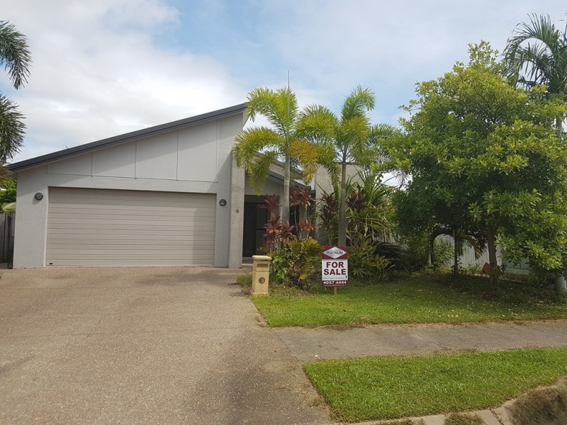 8 Seaways Street, Trinity Beach QLD 4879