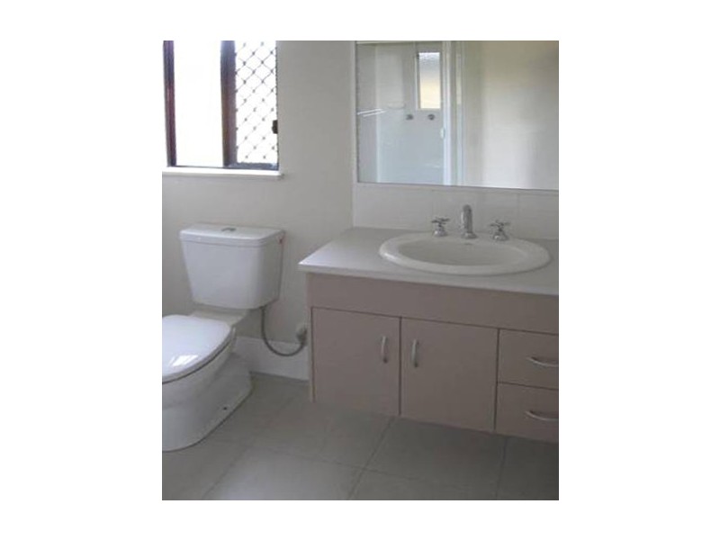 8 Seaways Street, Trinity Beach QLD 4879