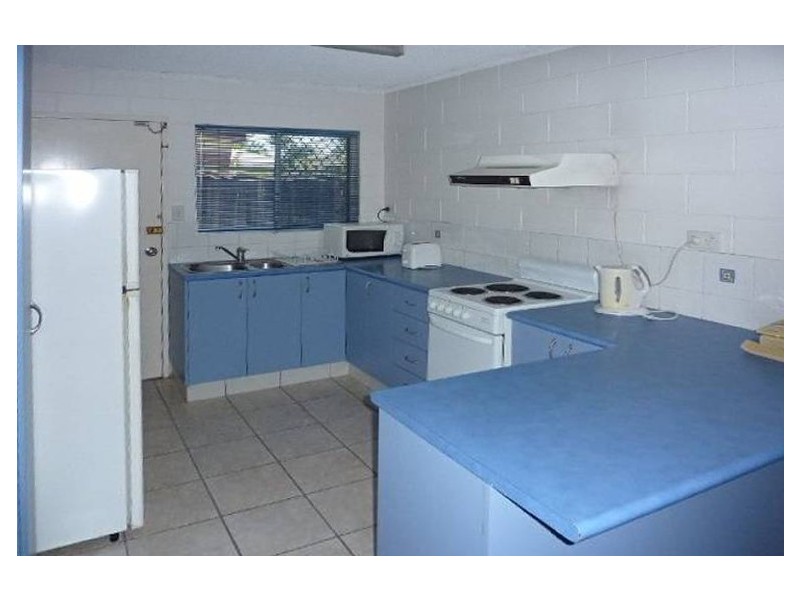 2/392 Severin Street, Parramatta Park QLD 4870