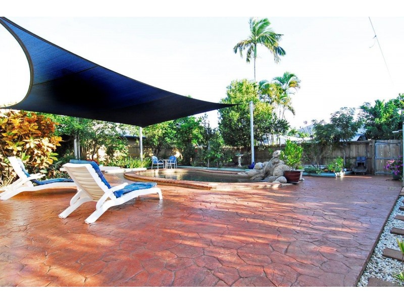 25 Sidlaw Street, Smithfield QLD 4878