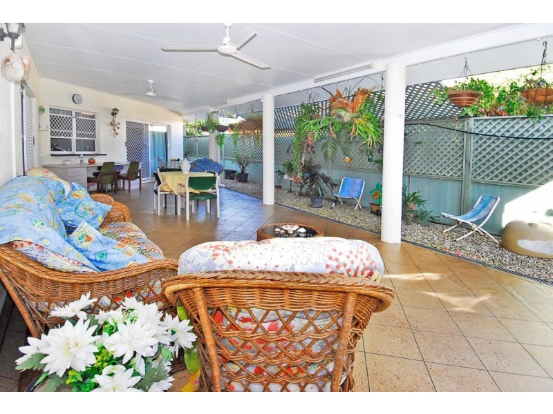 25 Sidlaw Street, Smithfield QLD 4878