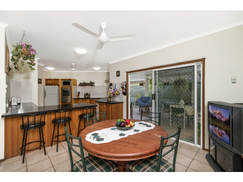25 Sidlaw Street, Smithfield QLD 4878