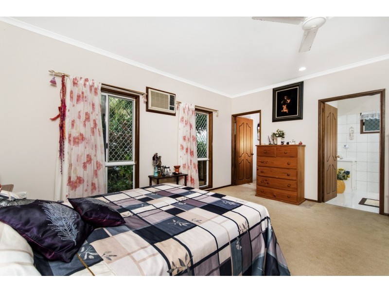 25 Sidlaw Street, Smithfield QLD 4878