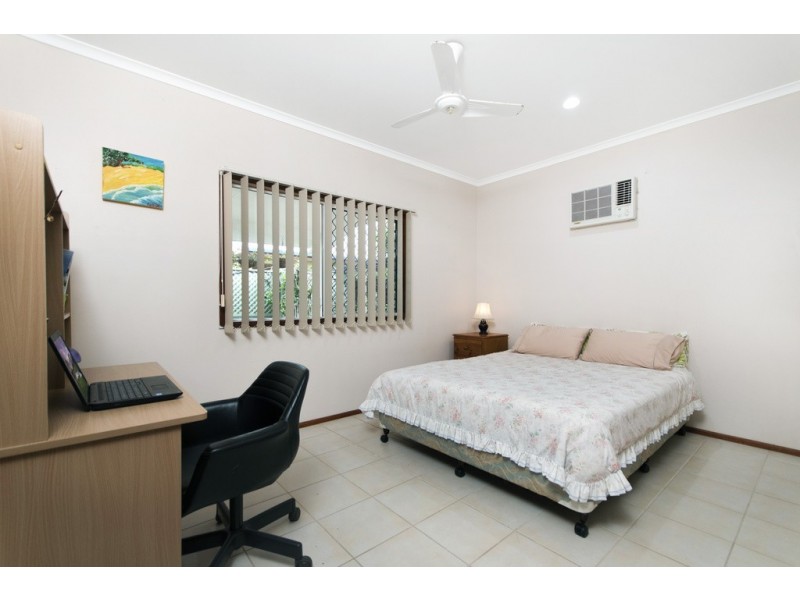 25 Sidlaw Street, Smithfield QLD 4878