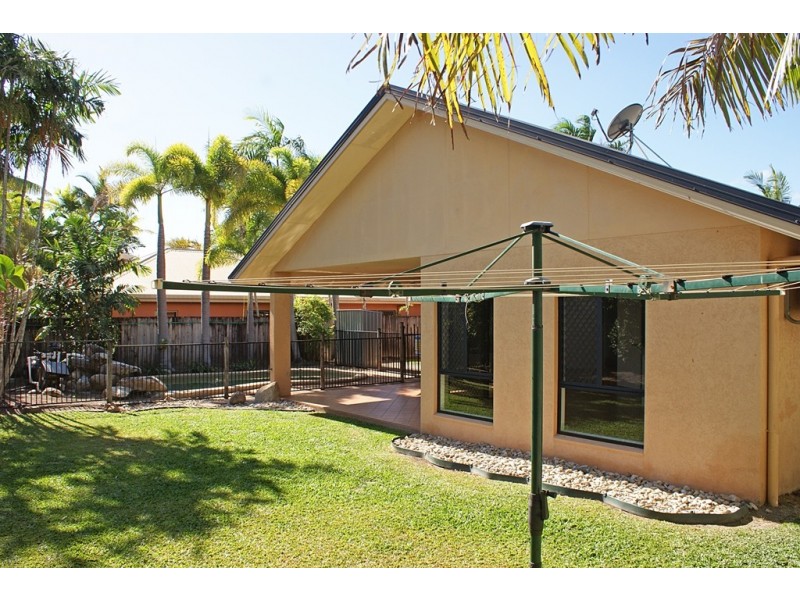 5 Cronulla Close, Kewarra Beach QLD 4879
