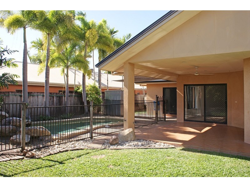 5 Cronulla Close, Kewarra Beach QLD 4879