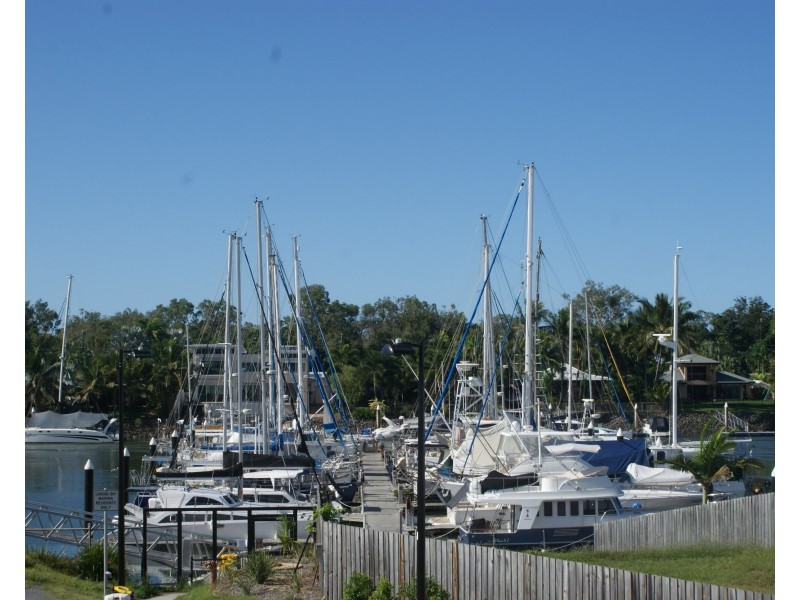 13 Riverside Parade, Trinity Park QLD 4879