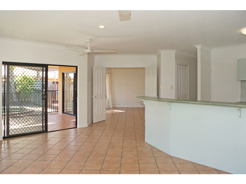 5 Cronulla Close, Kewarra Beach QLD 4879