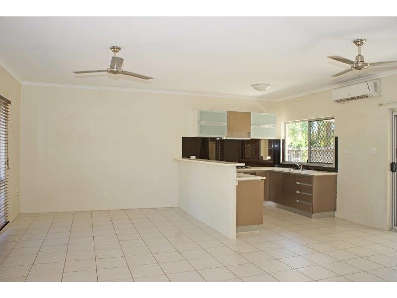 15 Cairnwell Street, Smithfield QLD 4878