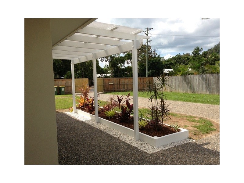 2/9 Strombus Avenue, Trinity Beach QLD 4879