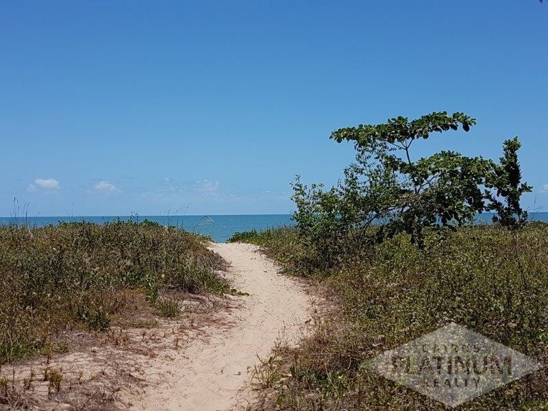 67 Sims Esplanade, Yorkeys Knob QLD 4878