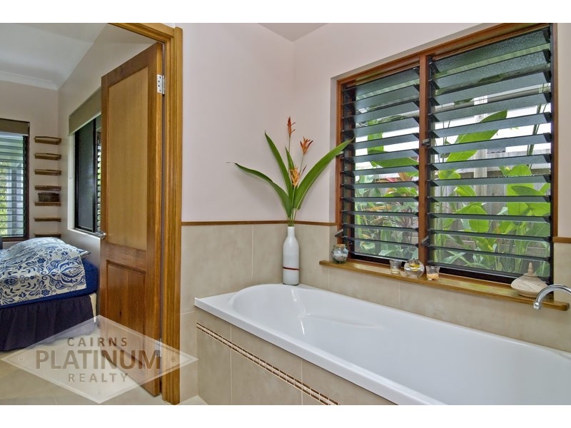 104 Harbour Drive, Trinity Park QLD 4879