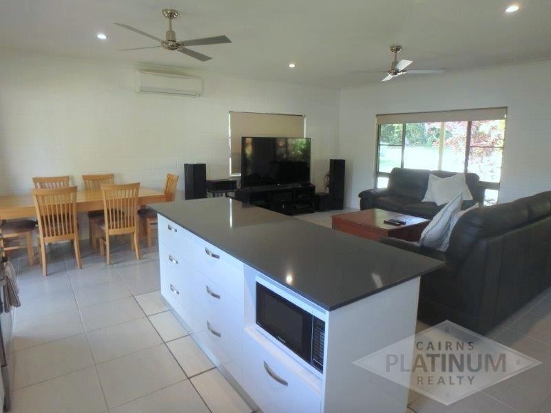 32 Moresby Street, Trinity Beach QLD 4879