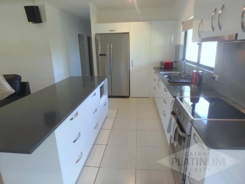 32 Moresby Street, Trinity Beach QLD 4879