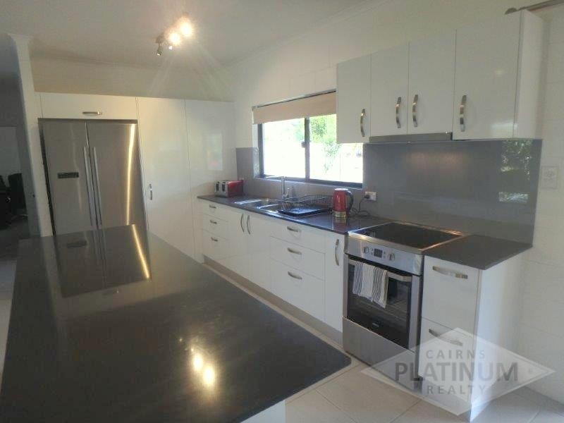 32 Moresby Street, Trinity Beach QLD 4879