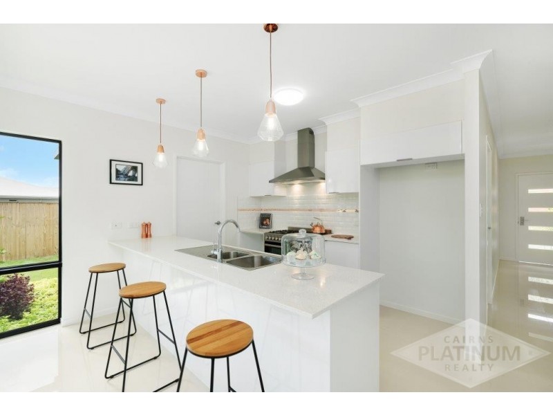 17 Whipbird Drive, Smithfield QLD 4878