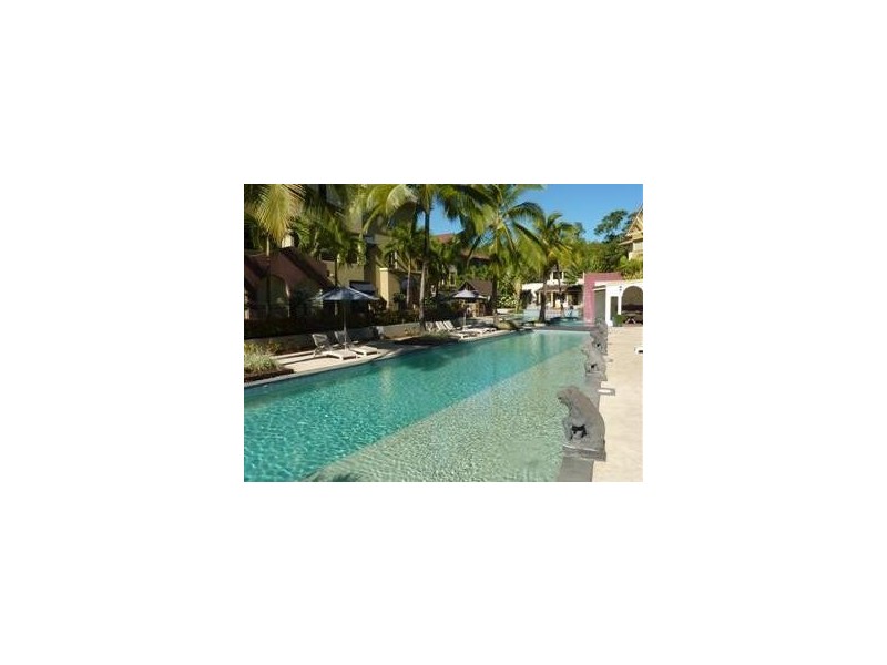 914/2 Greenslopes Street, Cairns North QLD 4870