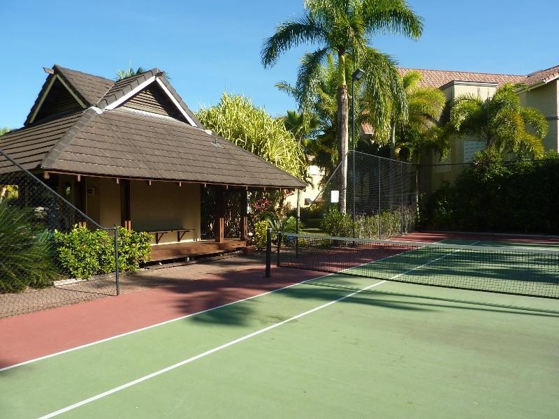 914/2 Greenslopes Street, Cairns North QLD 4870