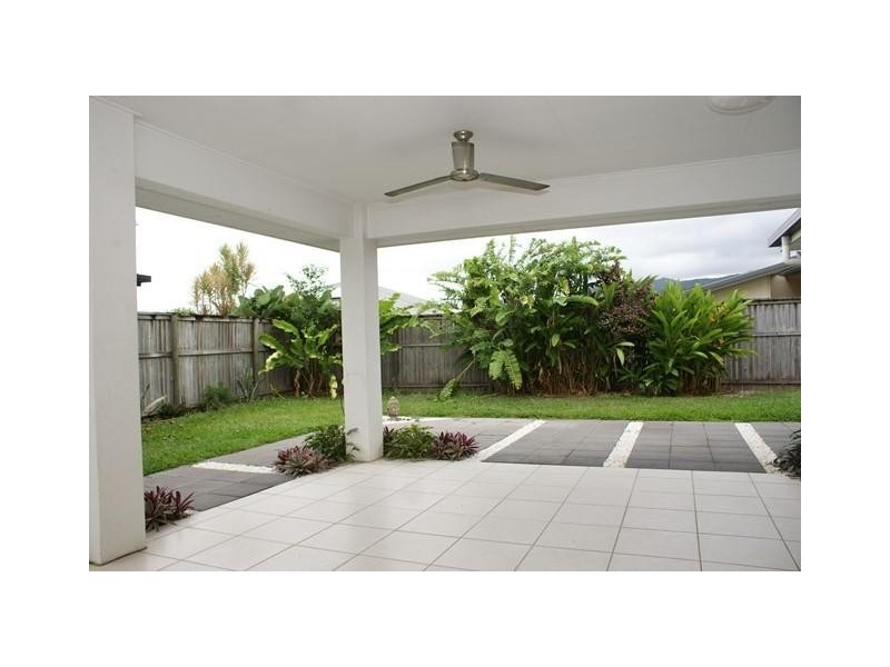 13 Bowline Close, Trinity Beach QLD 4879
