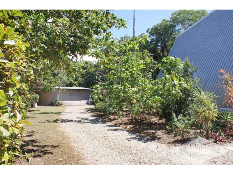 7 La Trobe Close, Trinity Park QLD 4879