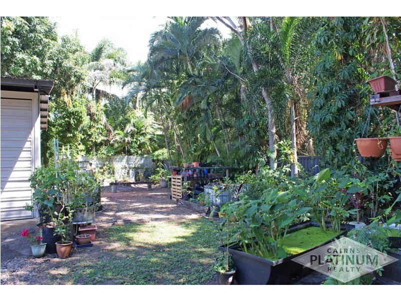 7 La Trobe Close, Trinity Park QLD 4879