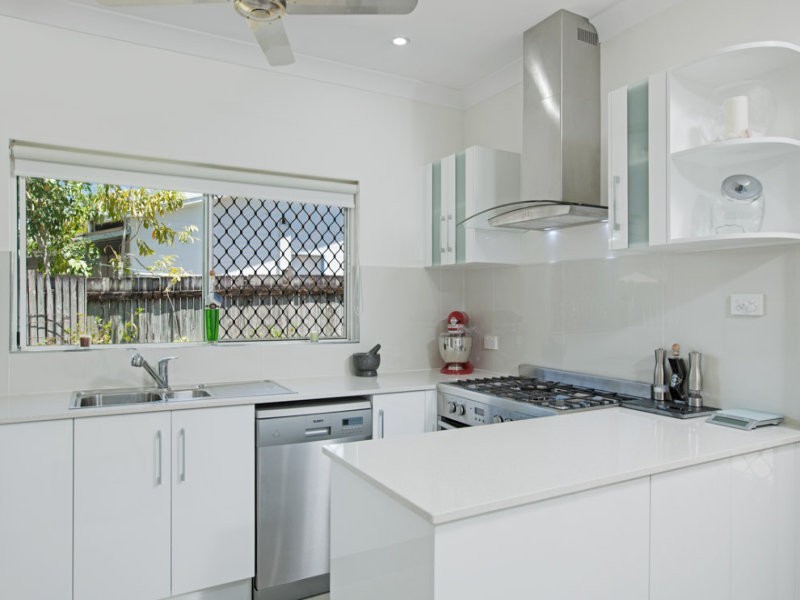 2/8 Portsea Crescent, Kewarra Beach QLD 4879