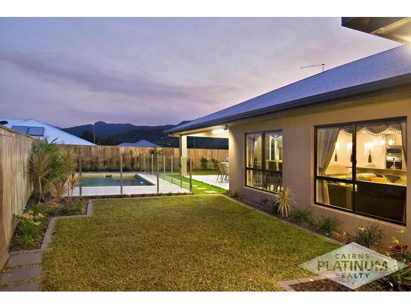 11 Bowline Close, Trinity Beach QLD 4879