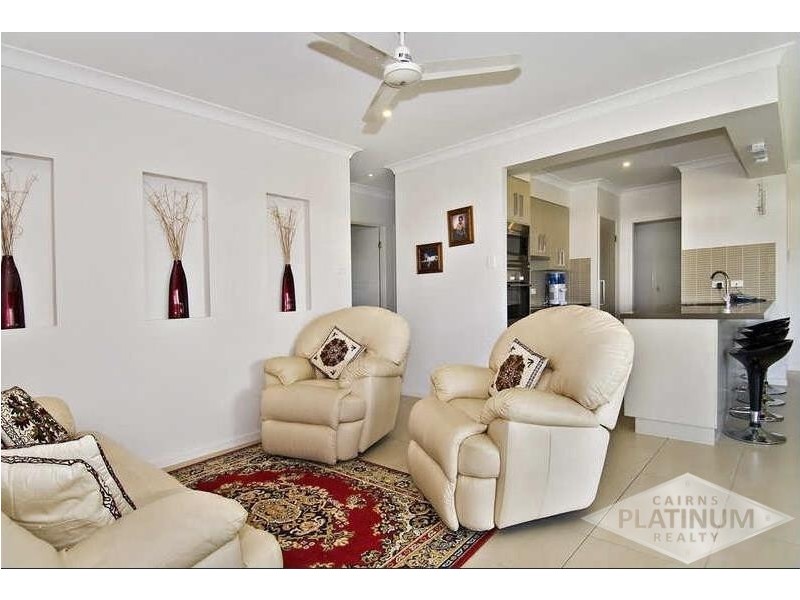 11 Bowline Close, Trinity Beach QLD 4879