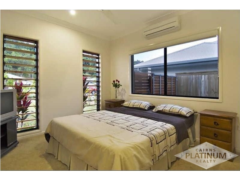 11 Bowline Close, Trinity Beach QLD 4879
