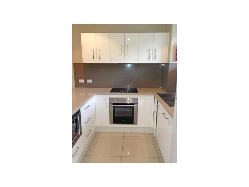 231/241 Coral Coast Drive, Palm Cove QLD 4879