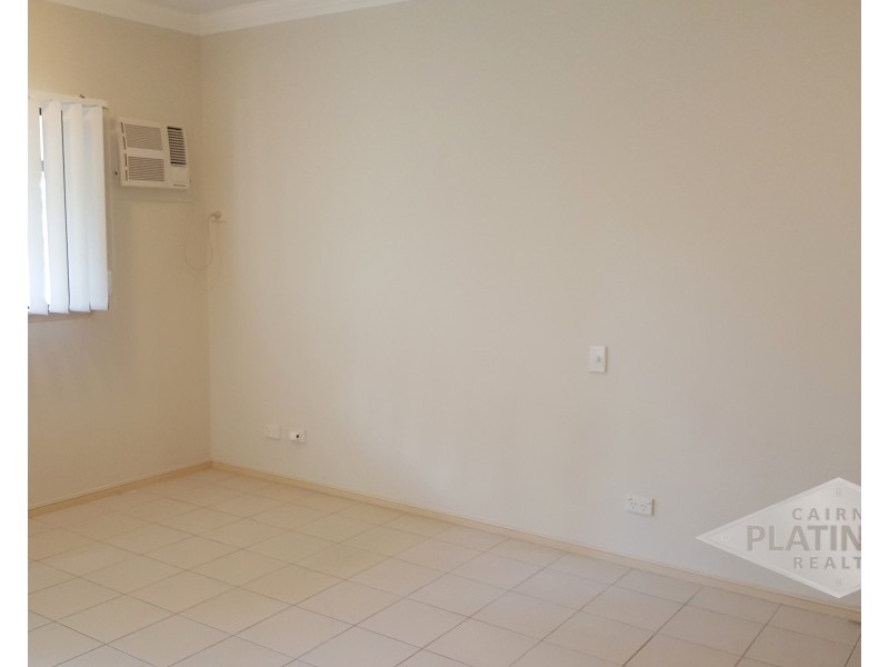 1/106 Moore Street, Trinity Beach QLD 4879