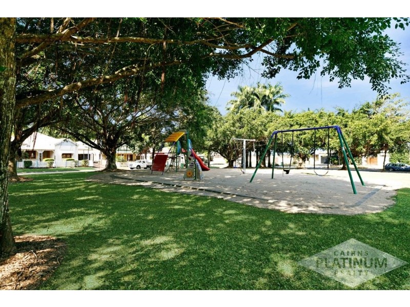 4 Alpinia Terrace, Mount Sheridan QLD 4868