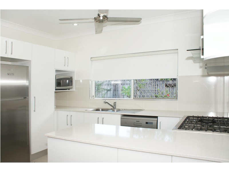 2/8 Portsea Cres, Kewarra Beach QLD 4879
