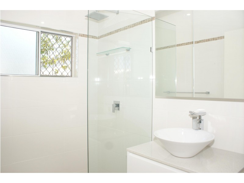 2/8 Portsea Cres, Kewarra Beach QLD 4879
