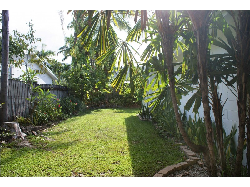 2/8 Portsea Cres, Kewarra Beach QLD 4879