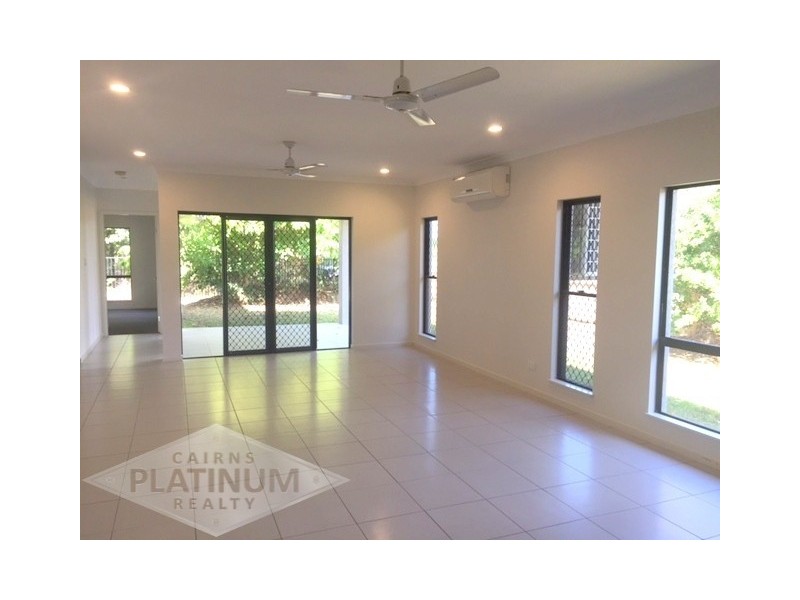 49 Quartzborough Prm, Trinity Park QLD 4879
