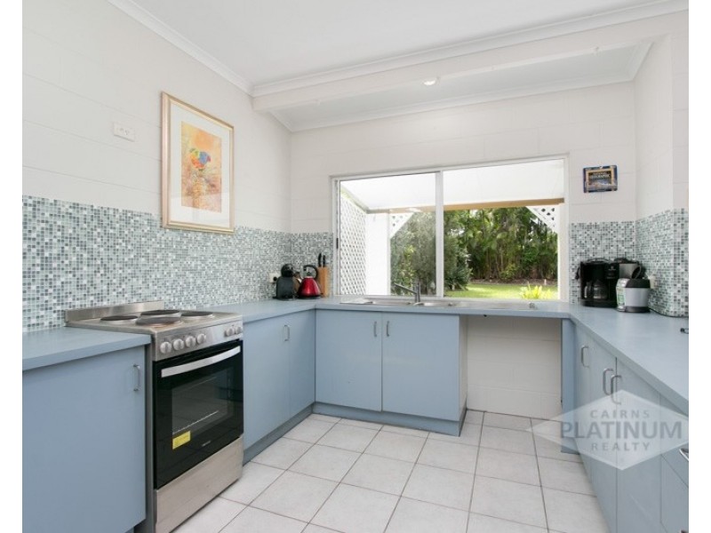 10 Limpet Close, Trinity Beach QLD 4879
